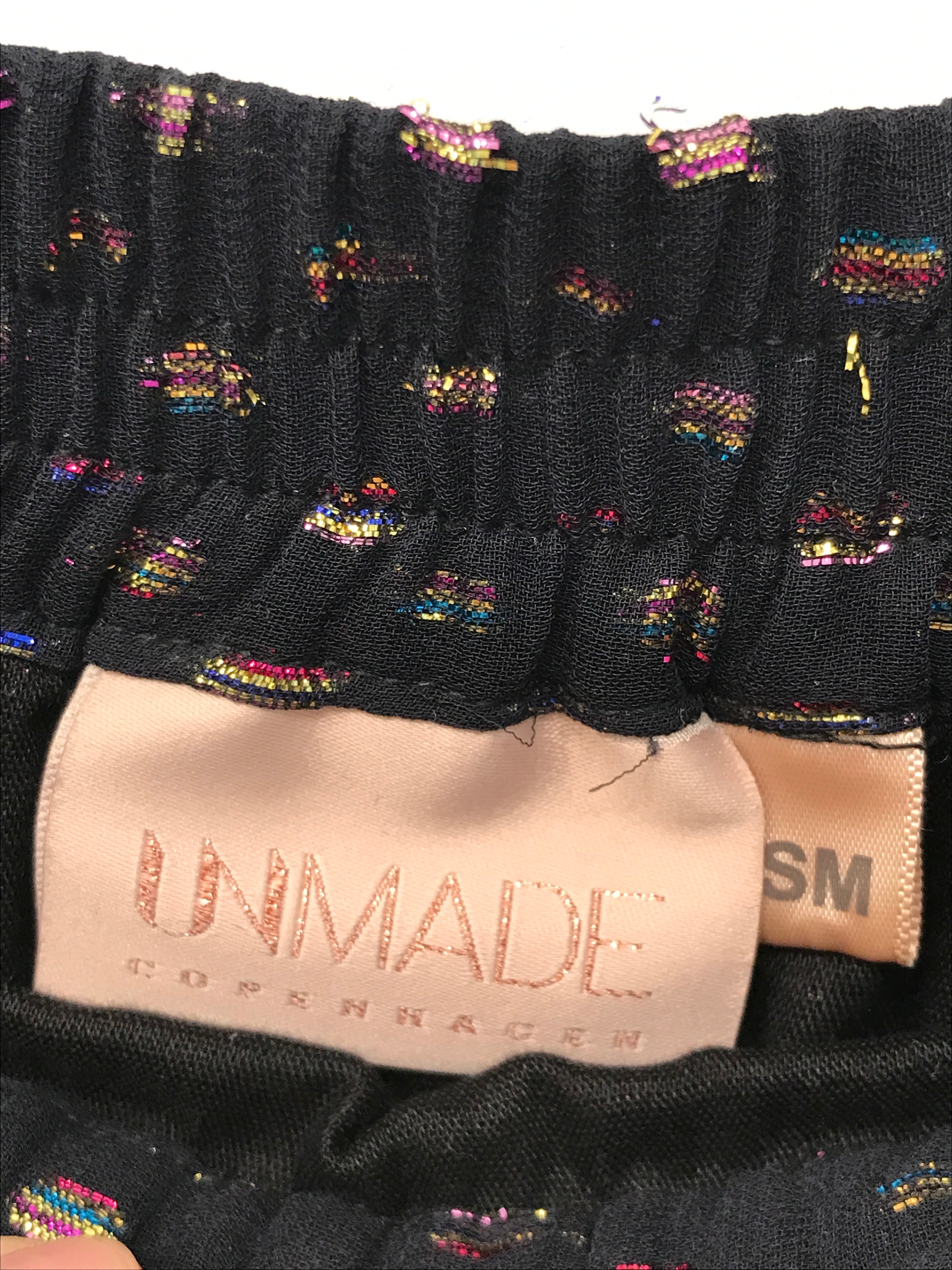 Unmade Nederdel